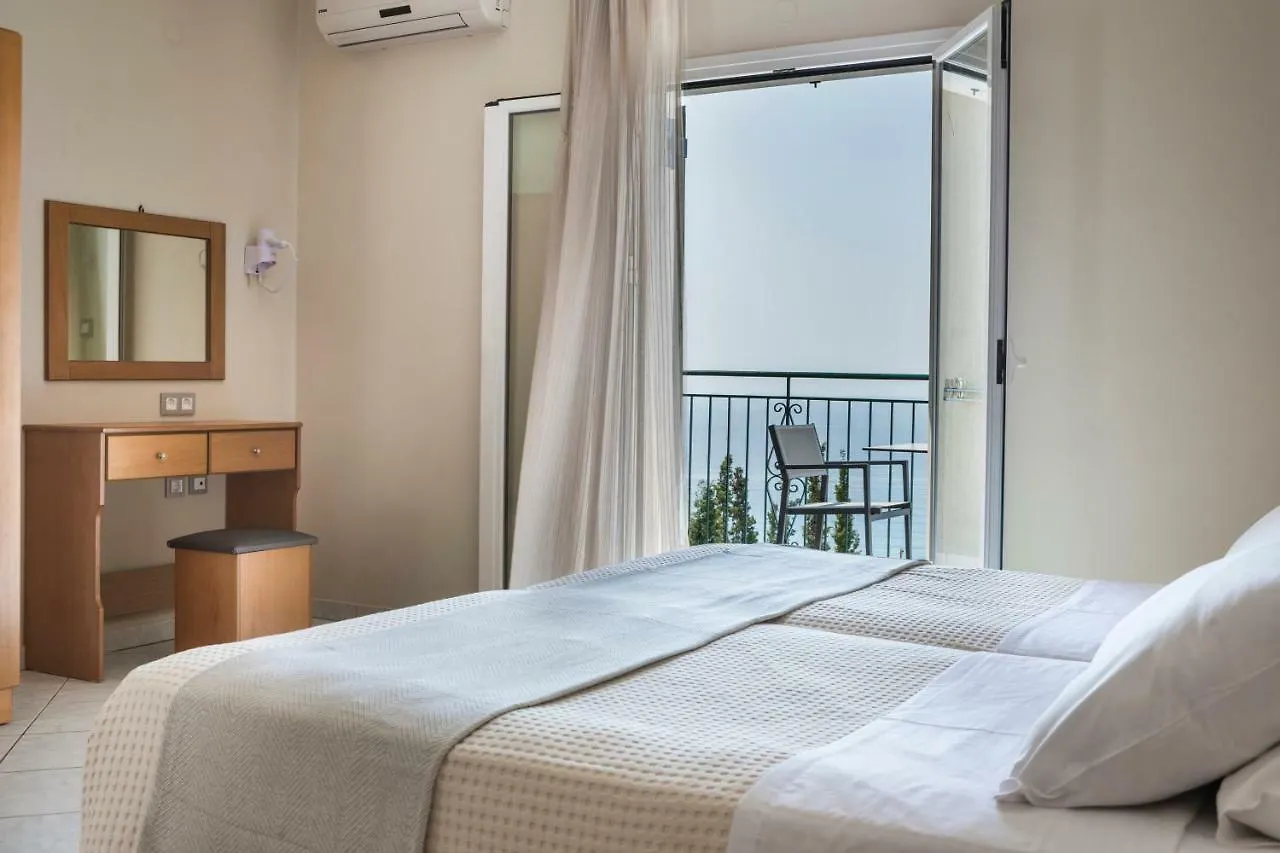 **  Antonia Hotel Vlachata Yunanistan