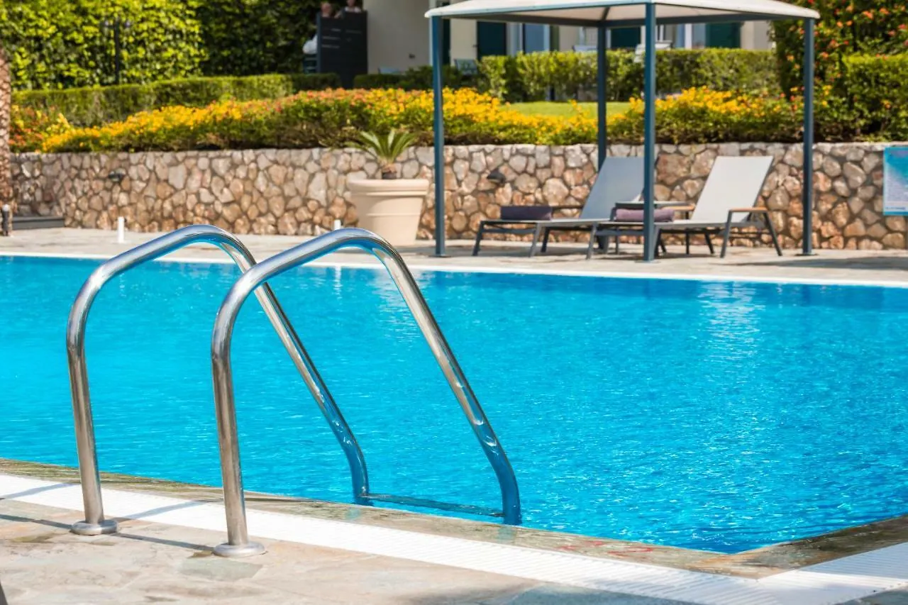 Antonia Hotel Vlachata